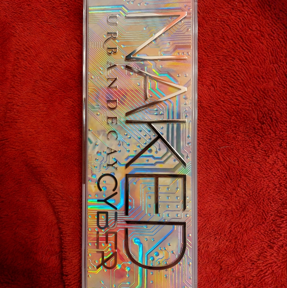 Urban Decay Naked Cyber